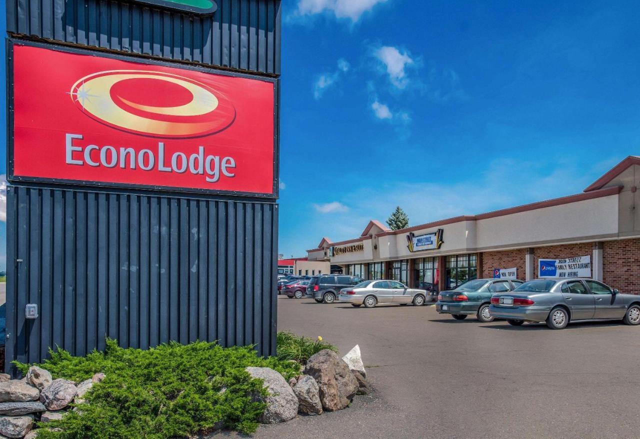 Econo Lodge Албърт Лий Екстериор снимка